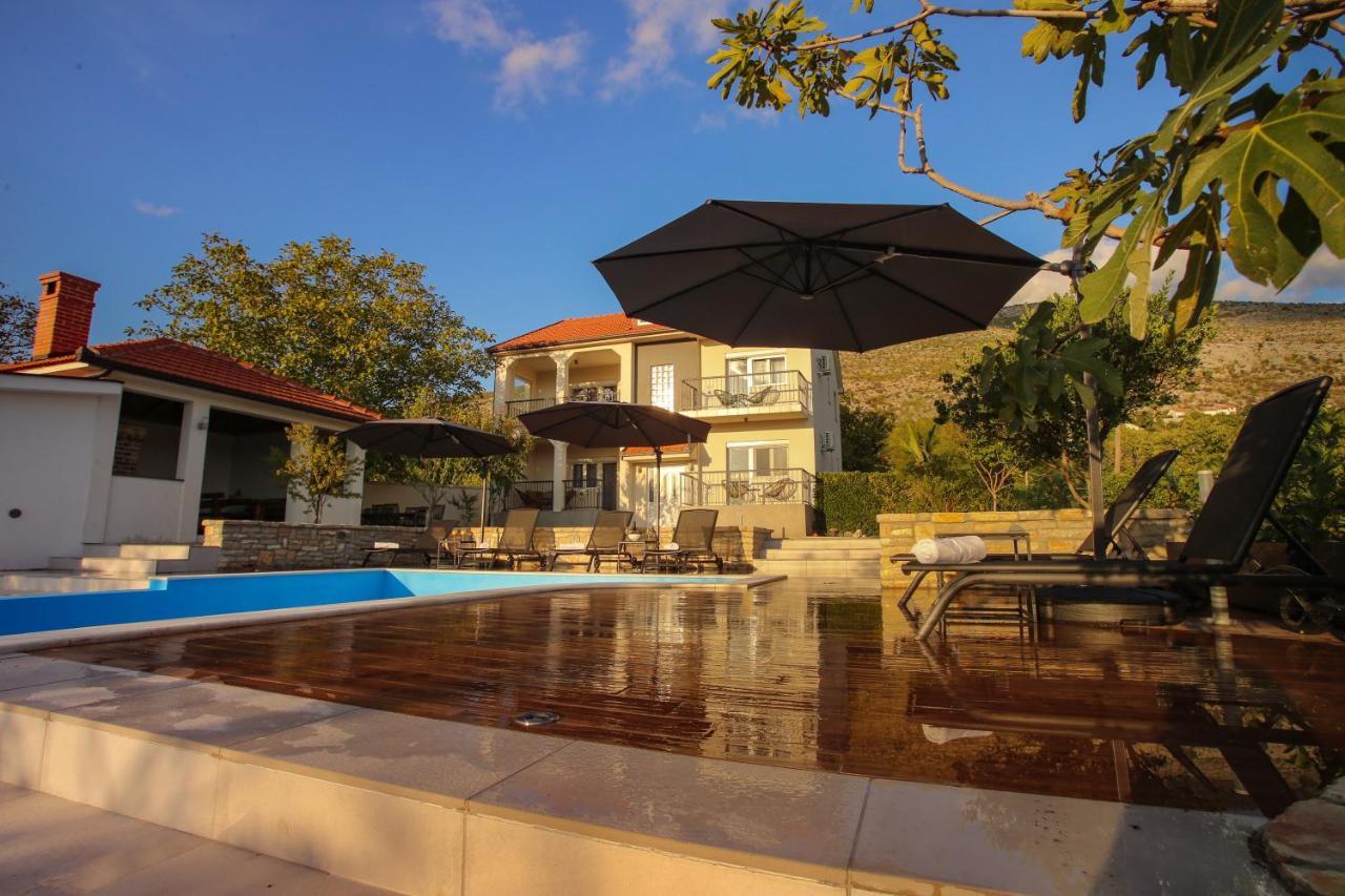 Villa Infinity โมสตาร์ ภายนอก รูปภาพ
