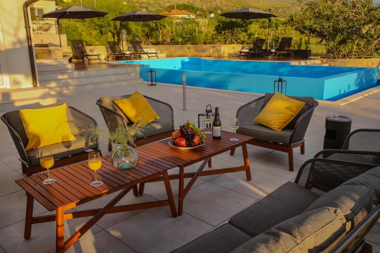 Villa Infinity โมสตาร์ ภายนอก รูปภาพ